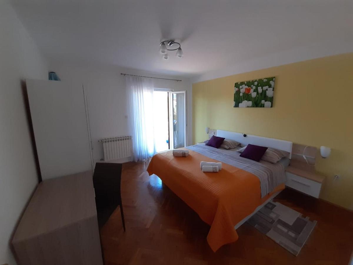 Apartment Tinna Cres Esterno foto