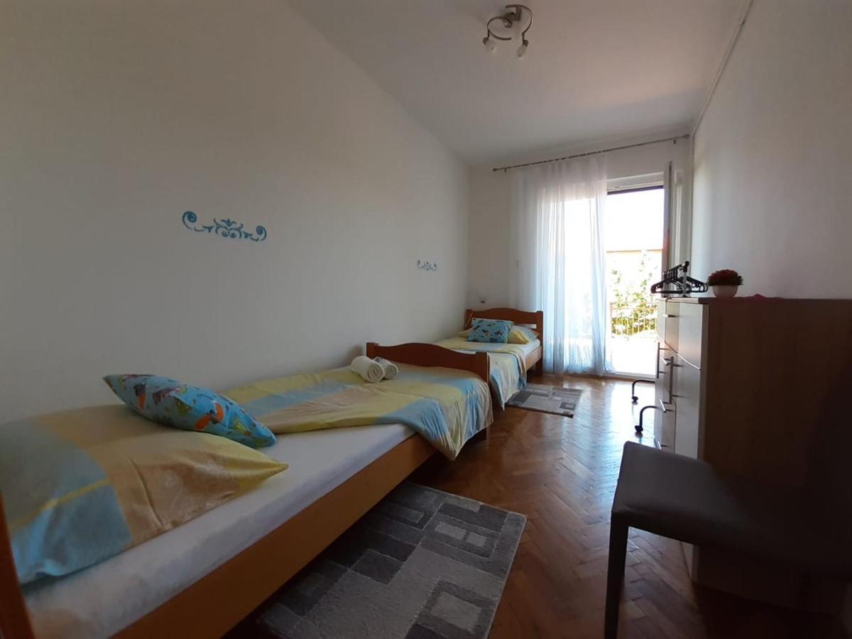 Apartment Tinna Cres Esterno foto