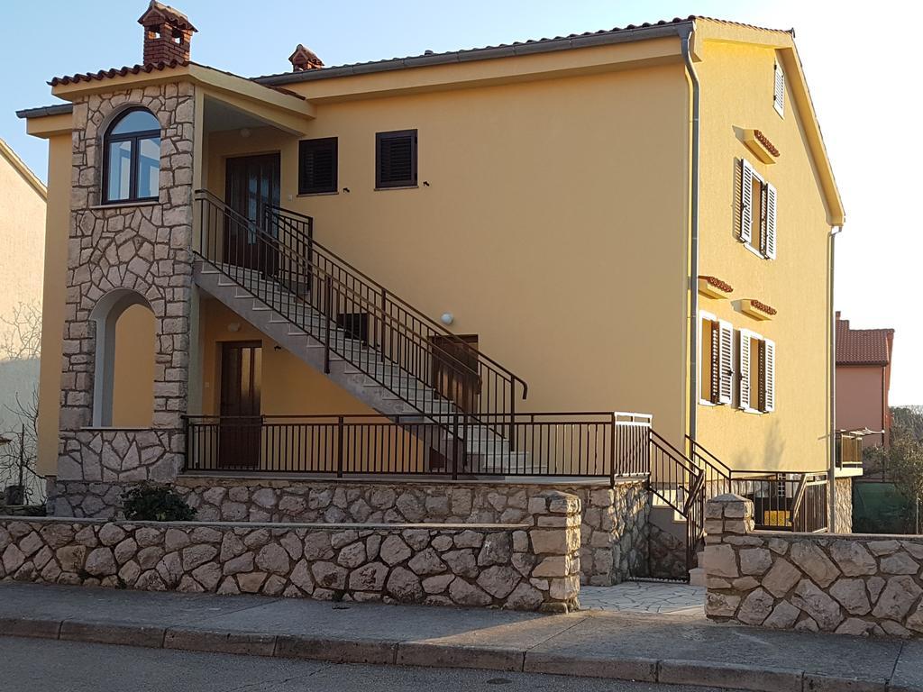 Apartment Tinna Cres Esterno foto