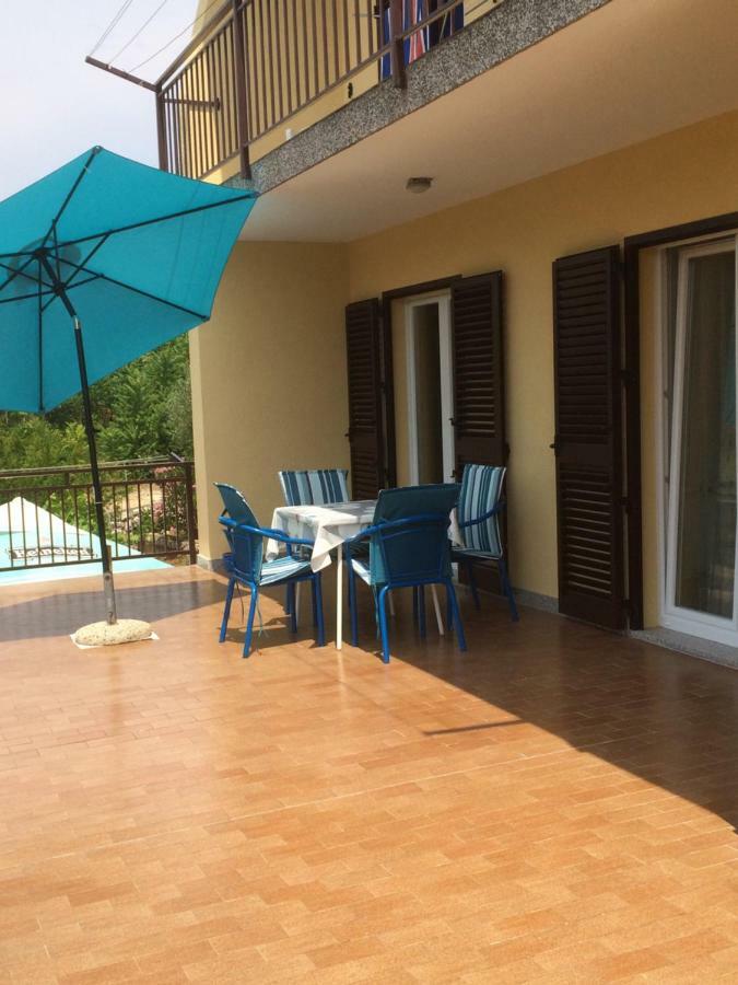 Apartment Tinna Cres Esterno foto